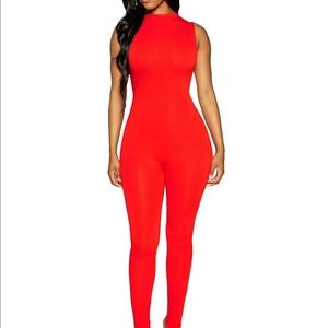 NW sleeveless Jumpsuit (strawberry)
